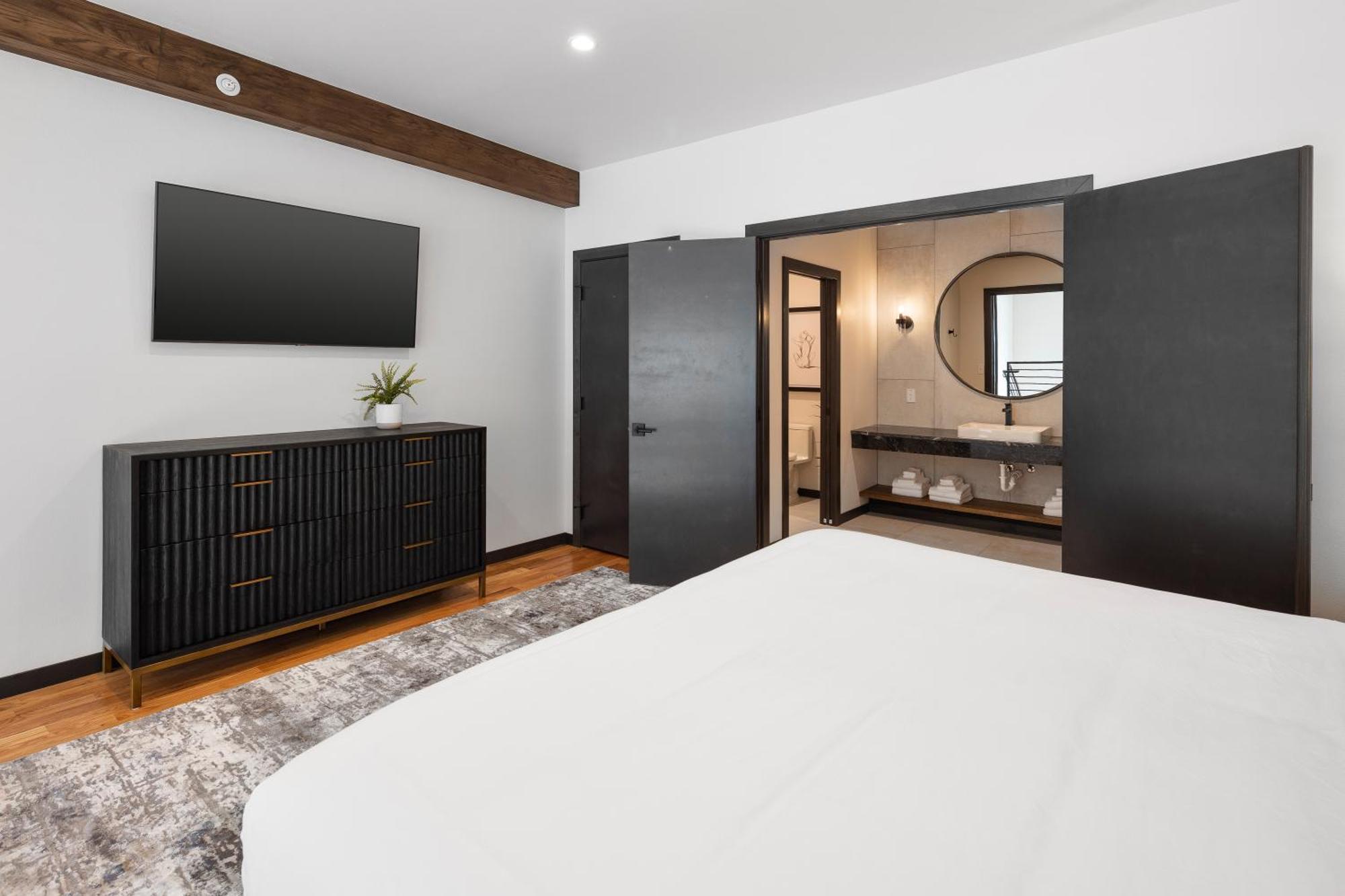 Апартаменты Mcgregor & Main - Luxury Lofts Хилл-Сити Экстерьер фото